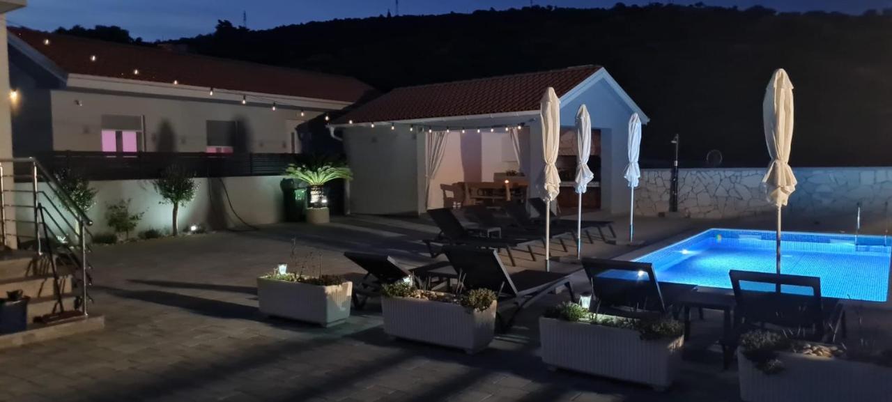 House Vallis Aurea Povile Bagian luar foto